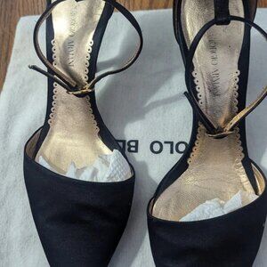 Giorgio Armani shoes women 39 NEW. Never worn